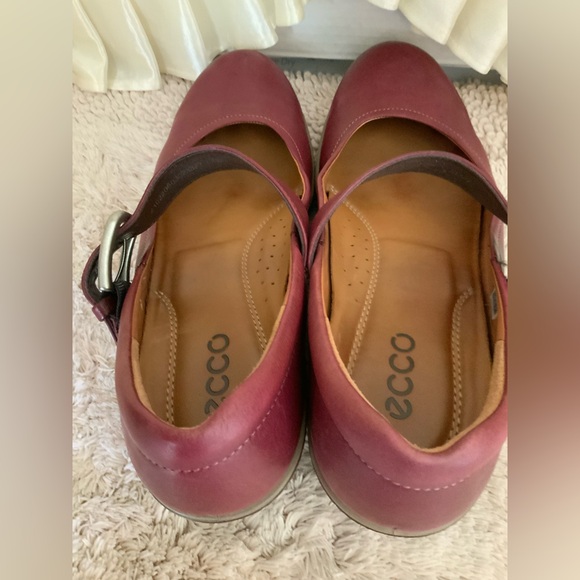 ECCO - Picture 6 of 10